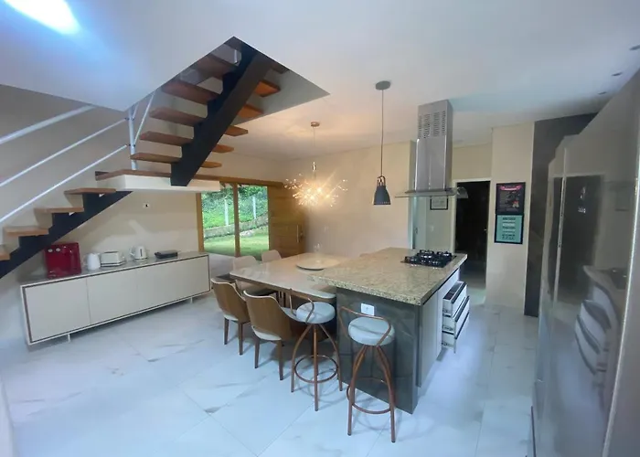 Hostyn Casa Manancial -4 Suites E Natureza Proxima Ao Capivari
